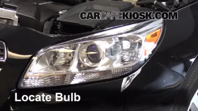 2013 Chevrolet Malibu LTZ 2.5L 4 Cyl. Éclairage Feux de route (remplacer l'ampoule)